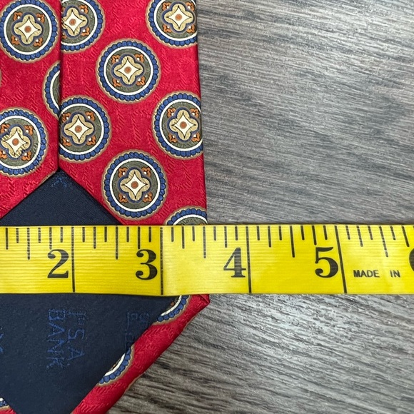 Jos A Bank Red w/ Olive & Gold Dot Pattern Tie - Picture 4 of 4